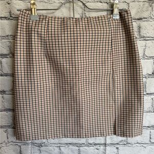 Plai Mini Skirt with front slit